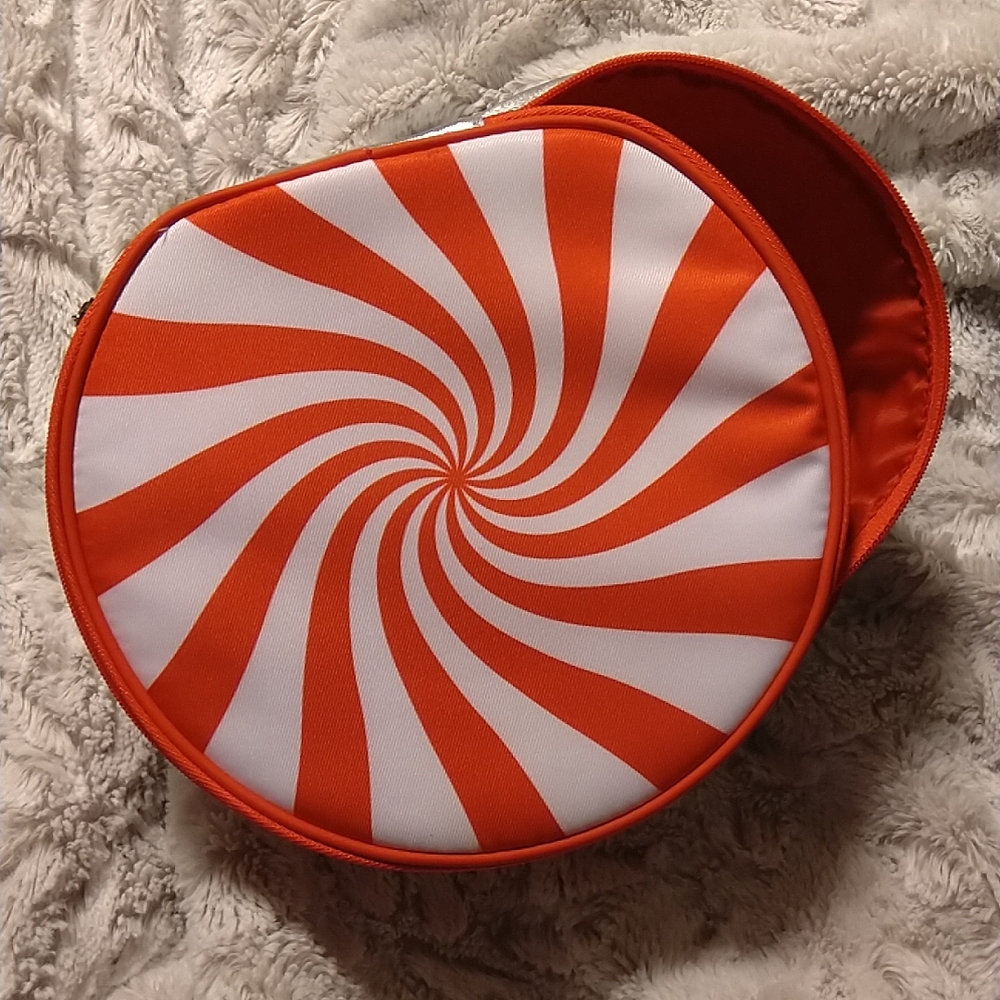 Clinique gift with purchase cosmetics bag